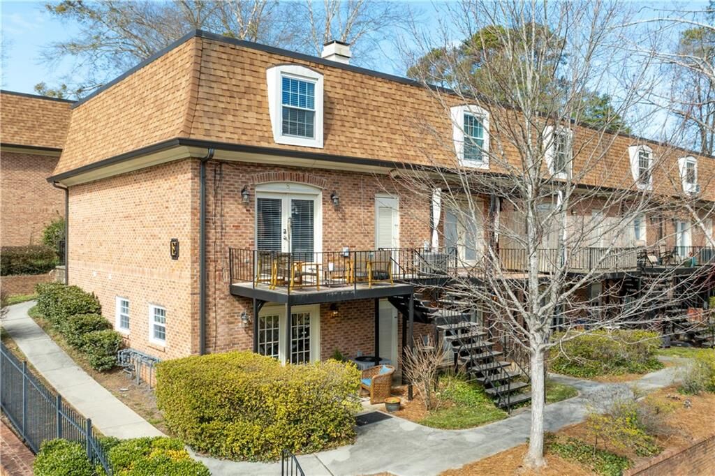Property Photo:  1261 Lavista Road NE E9  GA 30324 