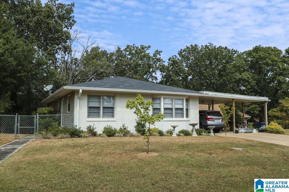 Property Photo:  1208 Vine Street  AL 36207 