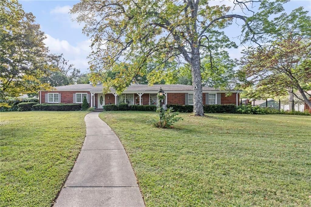 Property Photo: 1203 8th Street KS 66006