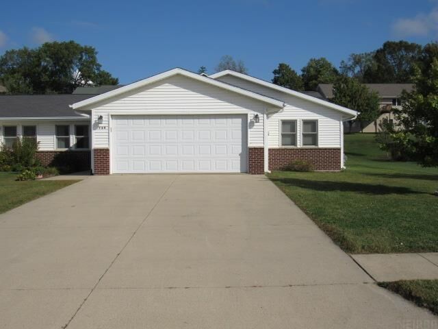 Property Photo:  708 W Washington Street  IA 52310 