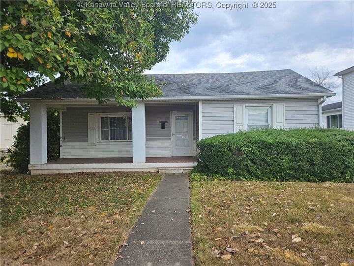2036 Grant Avenue  Saint Albans WV 25177 photo