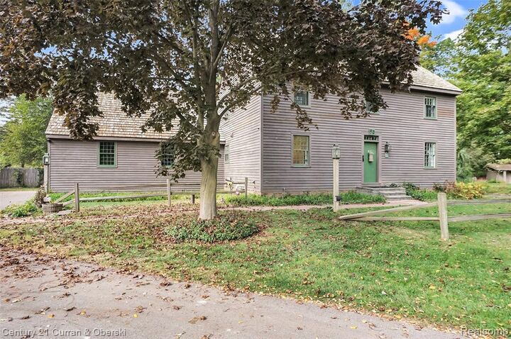 Property Photo: 90 E Washington Street MI 48346 1513