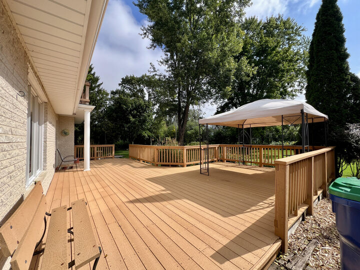 Property Photo: 1241 Westwood Dr WI 53024