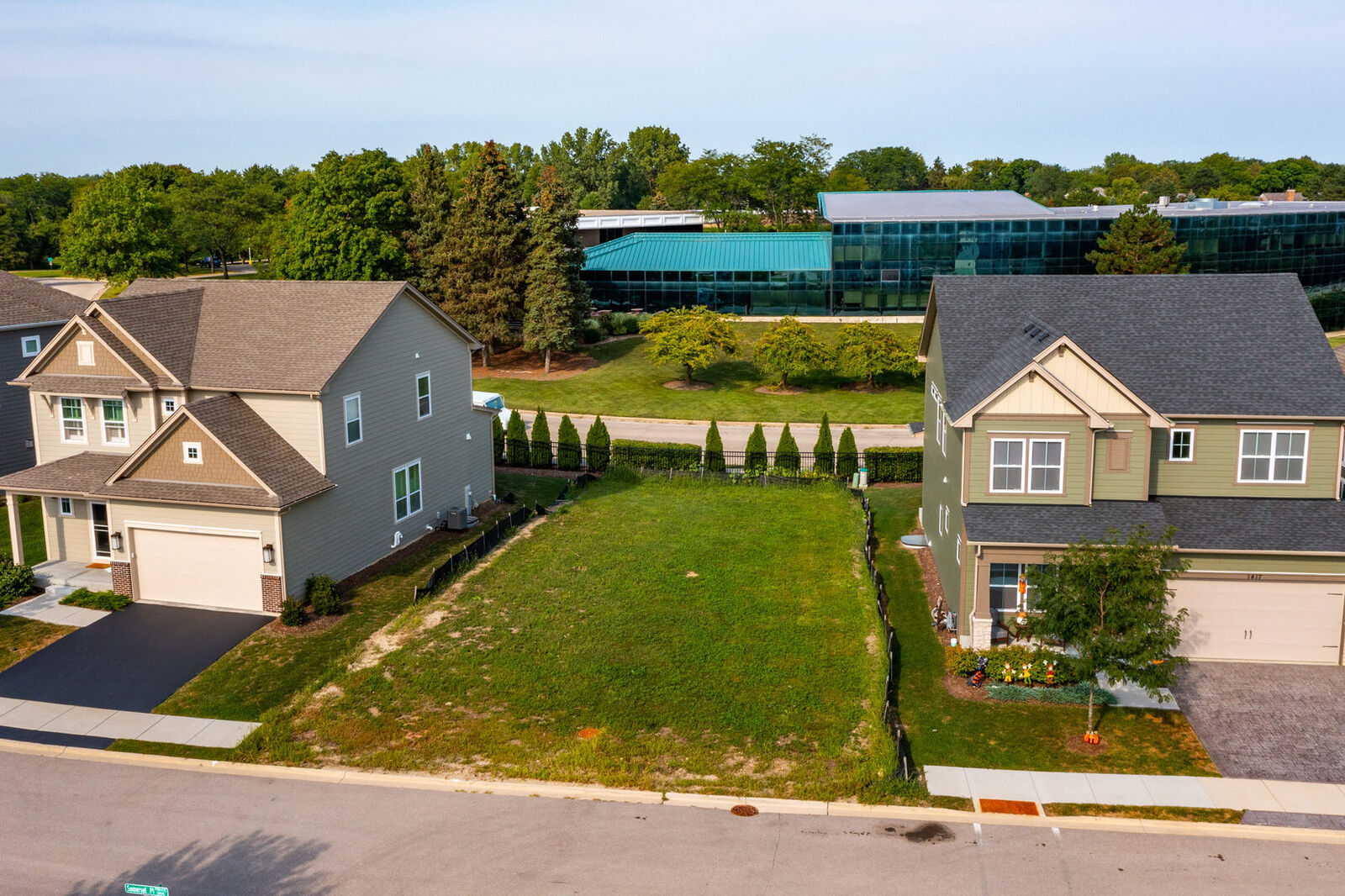 Property Photo:  1419 Somerset Place  IL 60010 