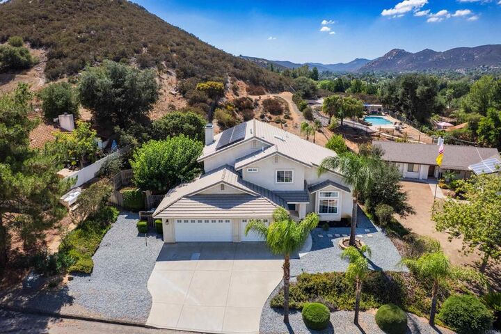 Property Photo:  24427 Novato Place  CA 92065 