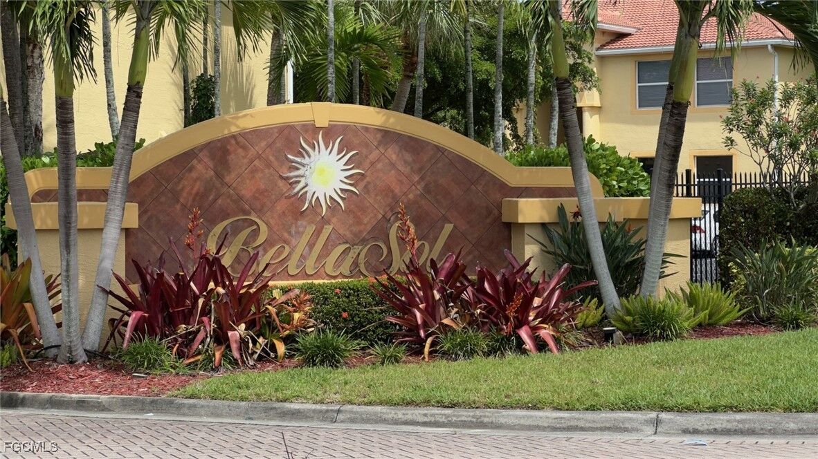 Property Photo:  4327 Bellasol Circle 2721  FL 33916 