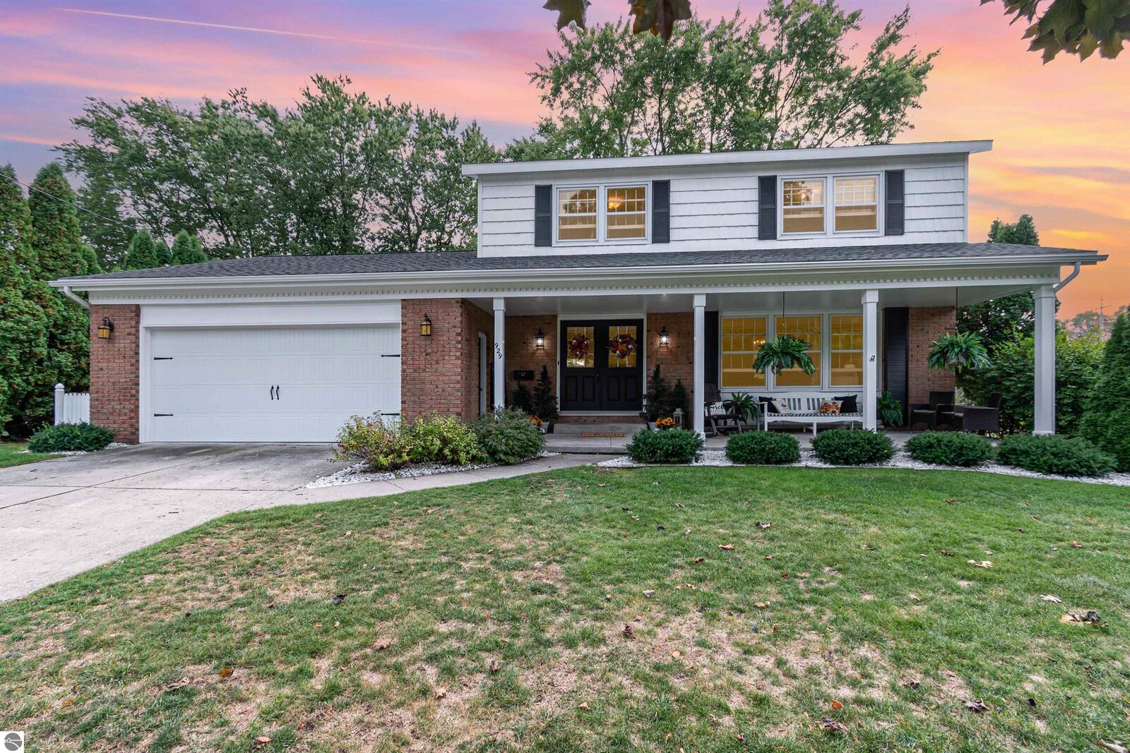 Property Photo:  929 Mill Street  MI 48801 