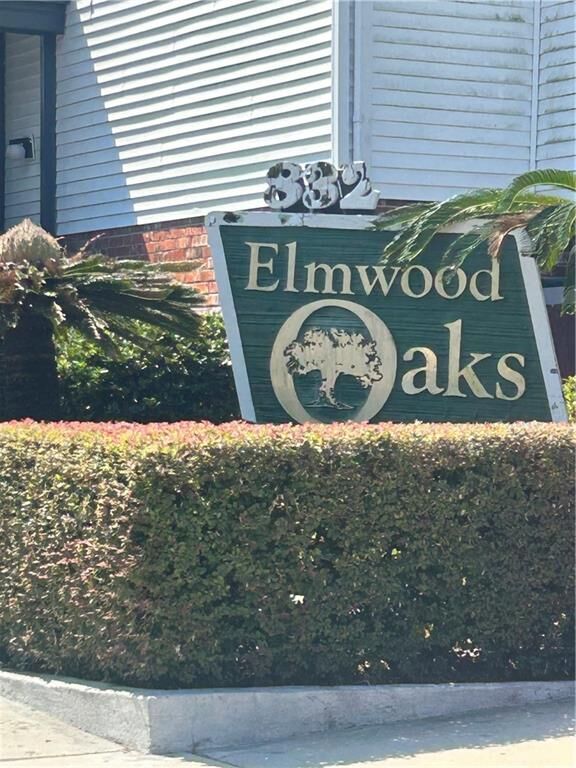 Property Photo:  832 S Clearview Parkway 313  LA 70123 