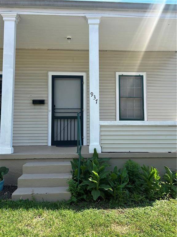 Property Photo: 937 Joliet Street LA 70118