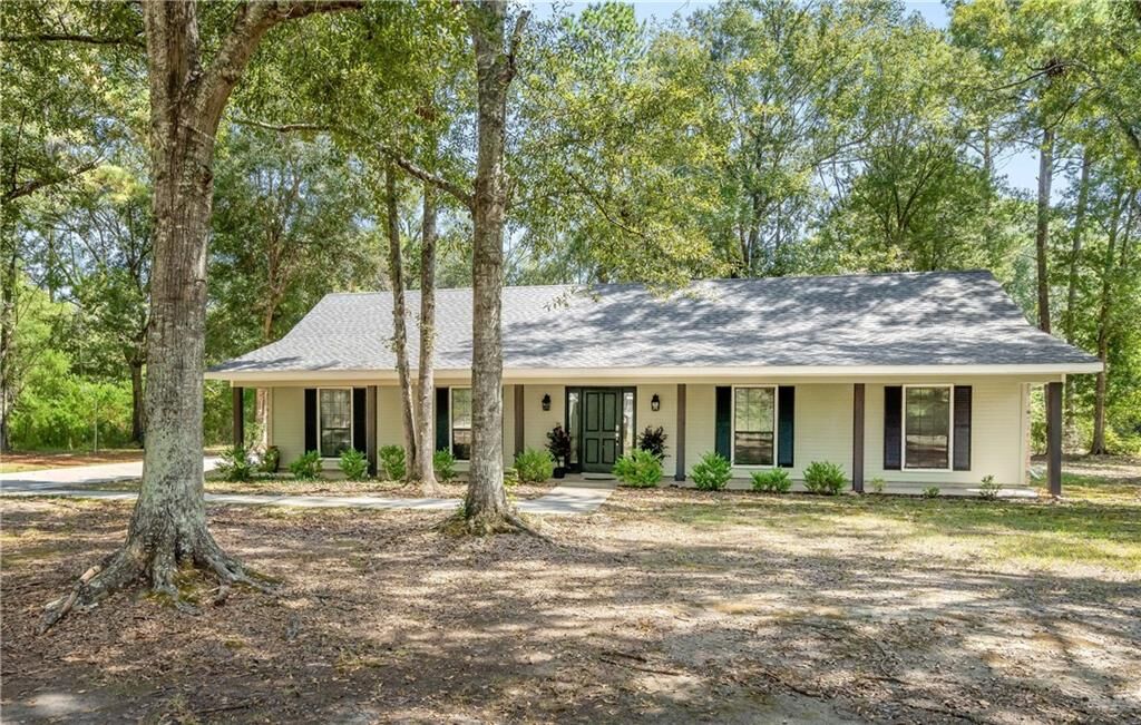 Property Photo:  46286 Laurie Drive  LA 70401 