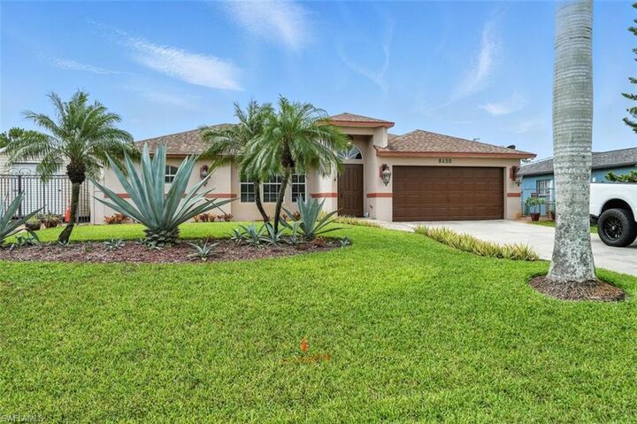 Property Photo: 8450 Blackberry Rd FL 33967