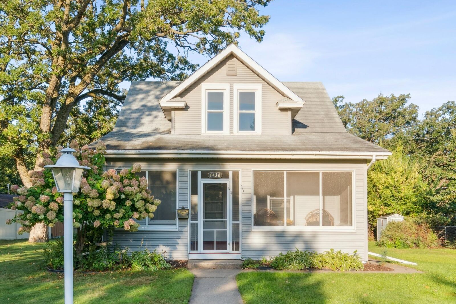 Property Photo:  4438 6th Street NE  MN 55421 