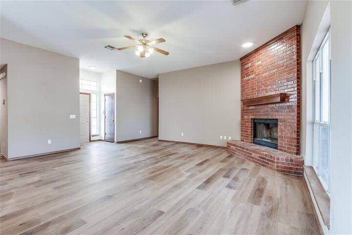 Property Photo: 509 Gyrfalcon Drive OK 73072