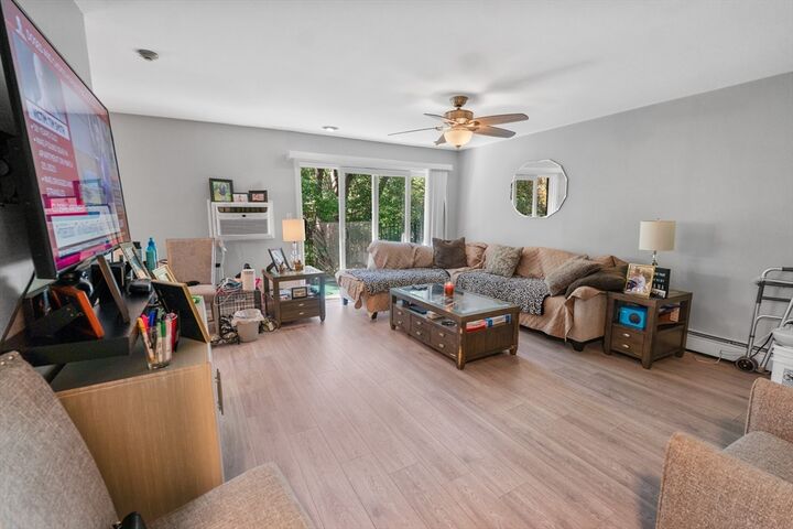 Property Photo:  40 Fernview Ave 11  MA 01845 