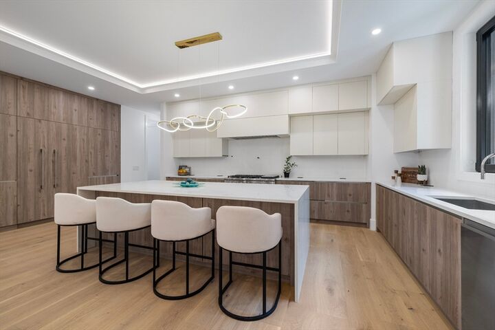 Property Photo:  8 Blueberry Lane  MA 02420 