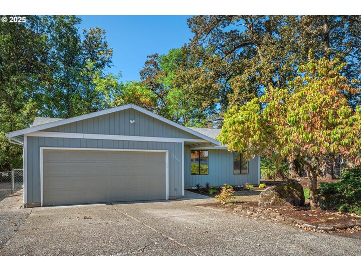 Property Photo:  18525 Columbia Ave  OR 97027 