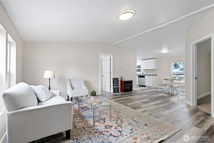 1320 N Oak Harbor Street 1  Oak Harbor WA 98277 photo