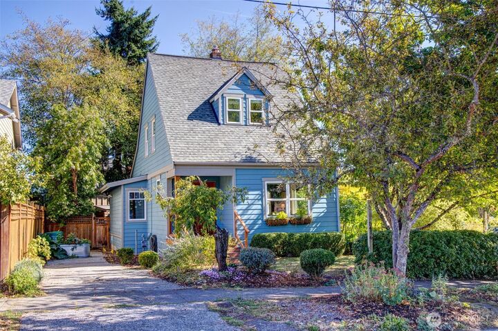 Property Photo:  5416  46th Avenue S  WA 98118 