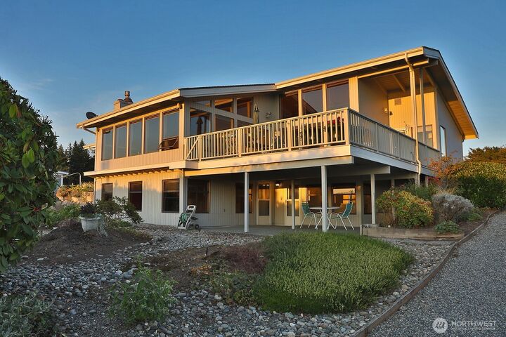 Property Photo: 6160 Cherry Tree Court WA 98236