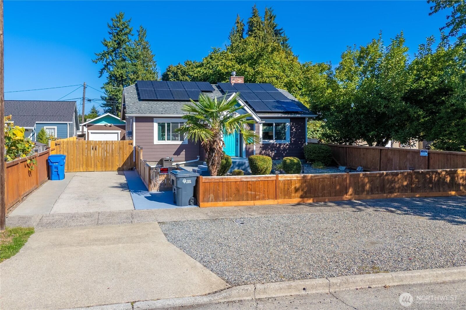 Property Photo:  315  7th Avenue NW  WA 98371 