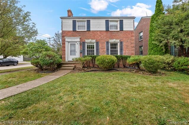 Property Photo:  1677 Brys Drive  MI 48236 