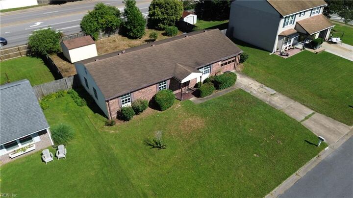 Property Photo:  5593 Stonehaven Dr  VA 23464 