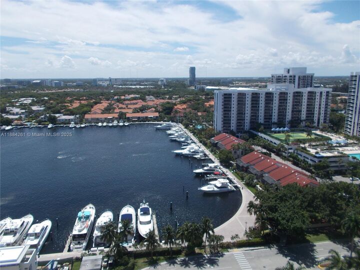 Property Photo:  3620 Yacht Club Dr 503  FL 33180 