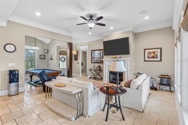 Property Photo: 5806 Weeping Willow Drive LA 70605