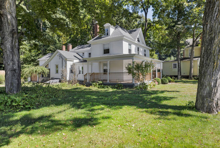 Property Photo:  48 Water Street 1  CT 06073 