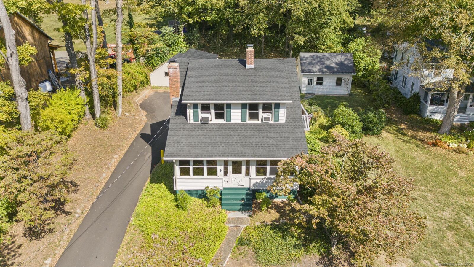 Property Photo:  43 North Street  CT 06471 
