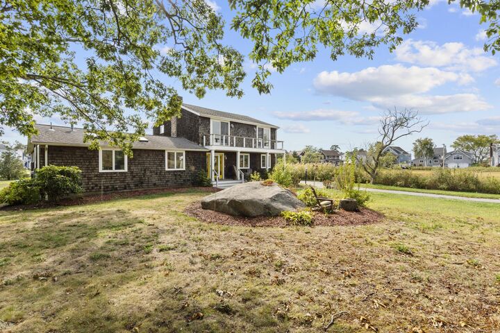 Property Photo:  94 Summer Island Road  CT 06405 