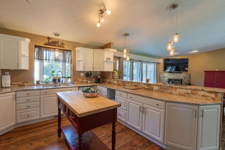Property Photo: 16802 E Frederick Ave WA 99217