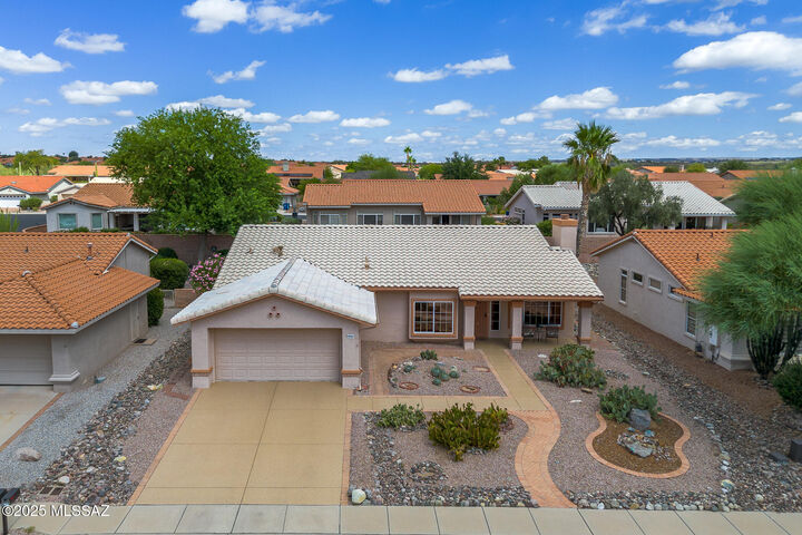 Property Photo:  2365 E Agapanthus Street  AZ 85755 