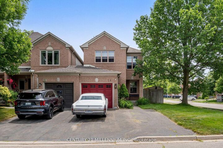 Property Photo:  14 Forestgrove Circle  ON L6Z 4T3 