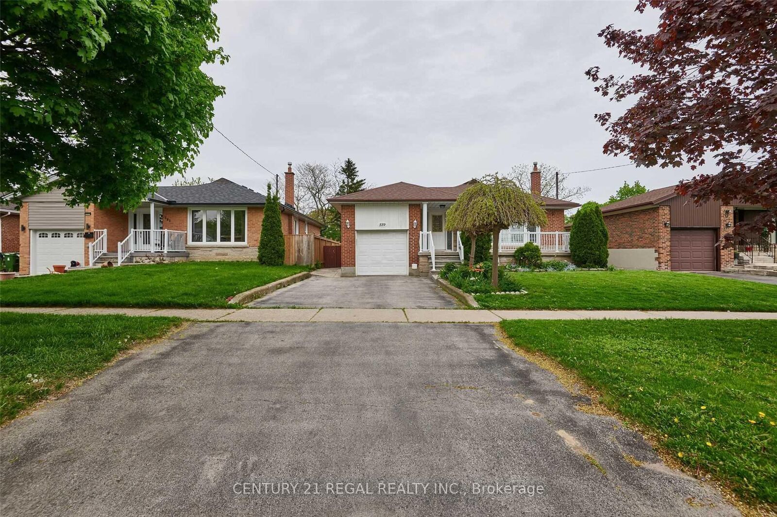 Photo de la propriété:  559 McCowan Road Bsmt  ON M1J 1J7 