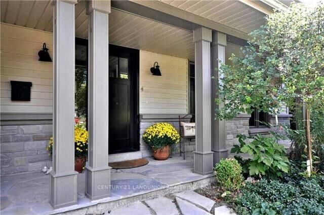 Property Photo:  71 Stoddart Drive  ON L4G 2G4 