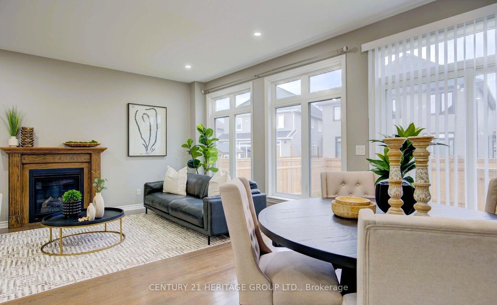 Property Photo:  872 Stonewalk Drive  ON K7K 0H2 