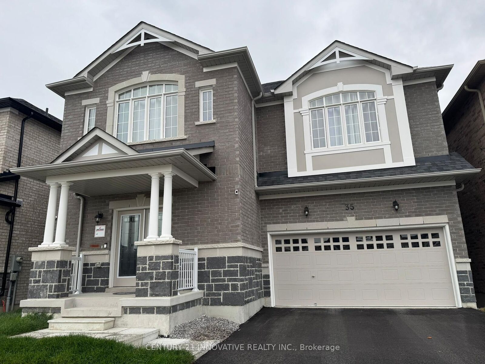 Photo de la propriété:  35 Creedon Crescent Bsmt  ON L1T 0P6 