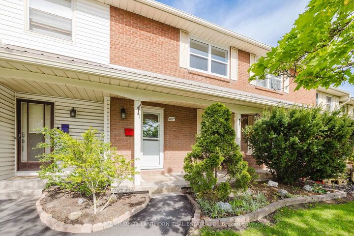Property Photo:  201 North Park Street H  ON K8P 4T9 