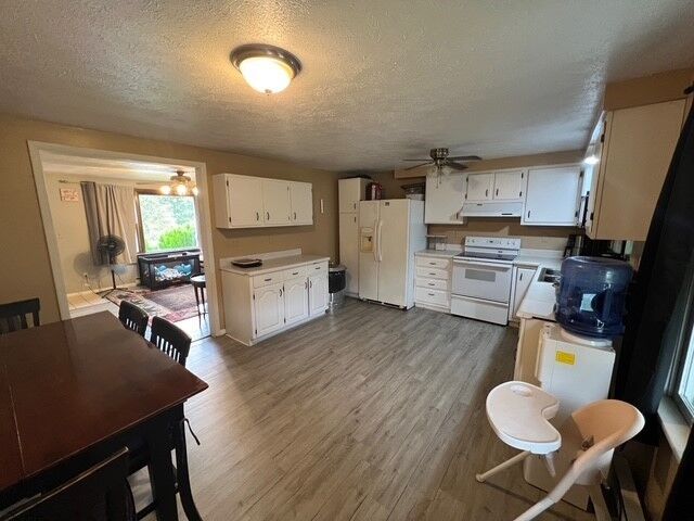 Property Photo: 247 Manor Drive PA 16323