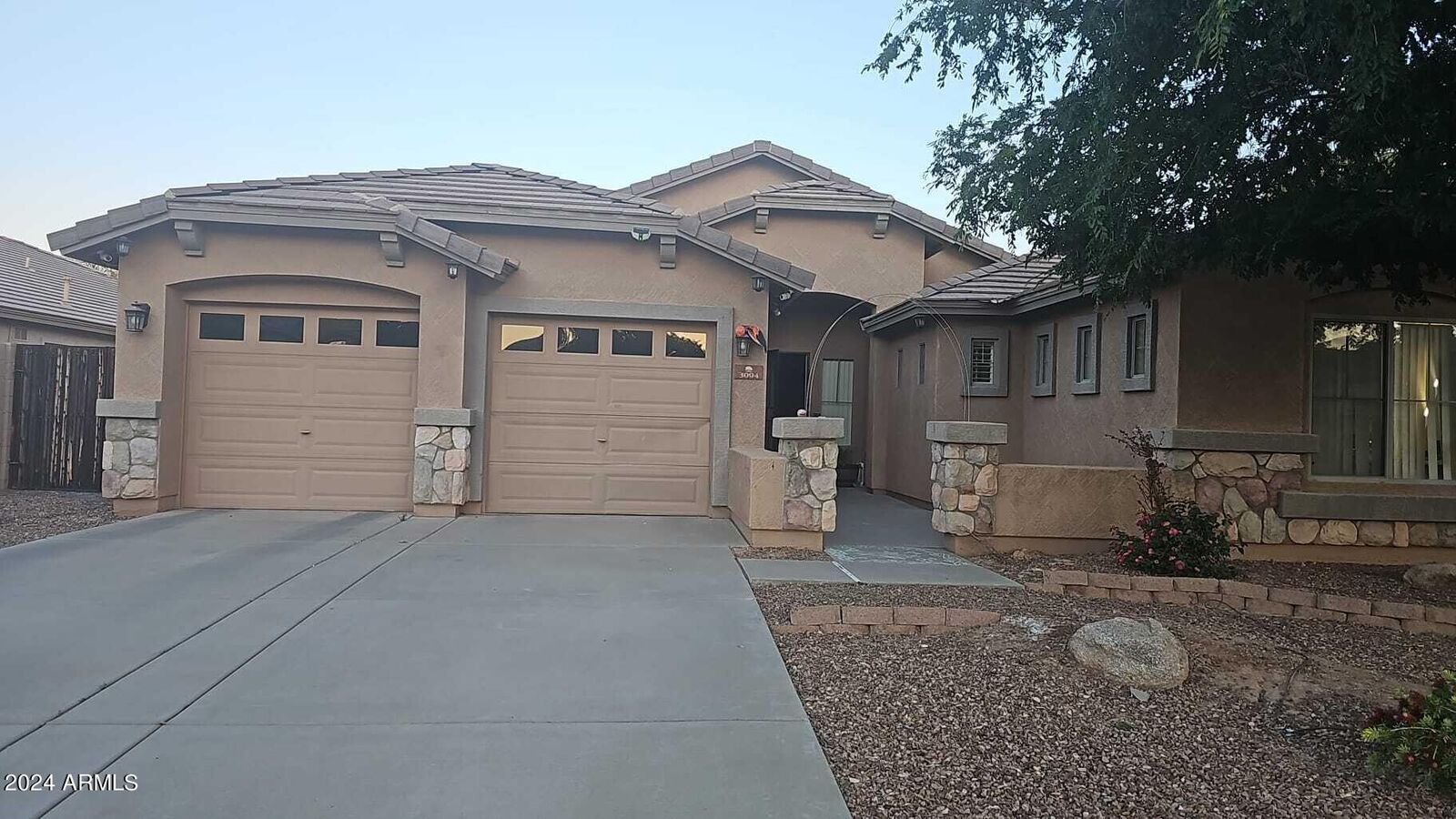 Property Photo:  3094 S Martingale Road  AZ 85295 