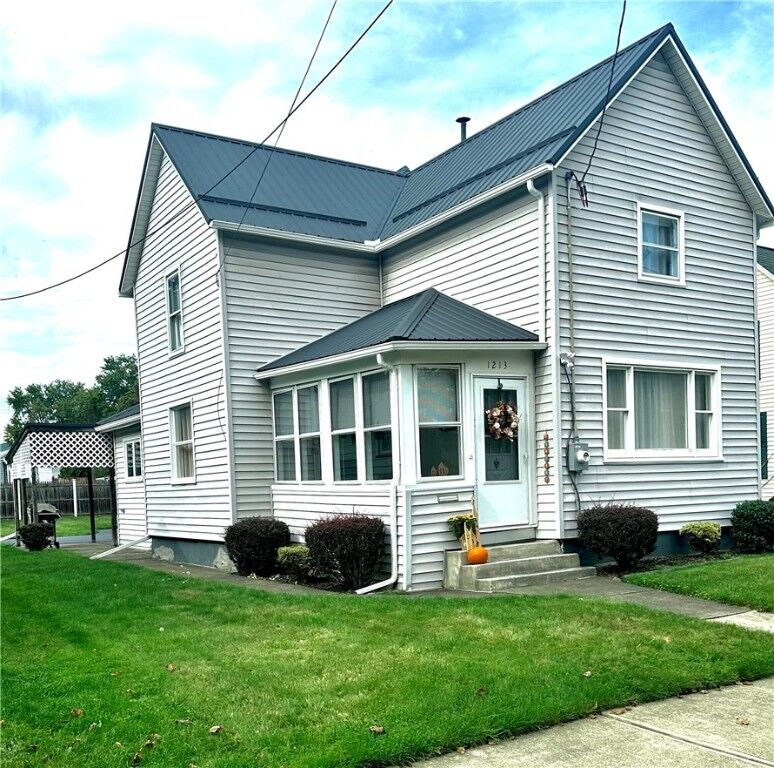 Property Photo:  1213 Magee Street  NY 14901 