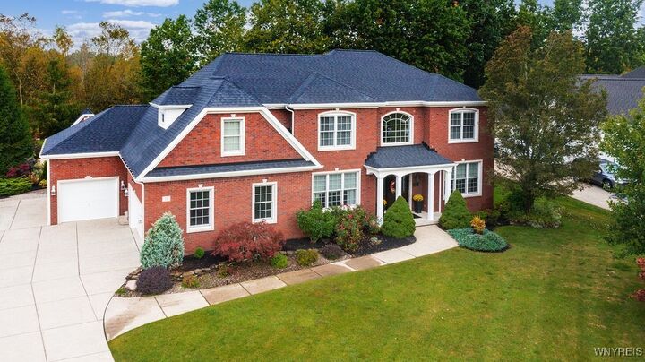 Property Photo:  81 Hidden Oaks Court  NY 14072