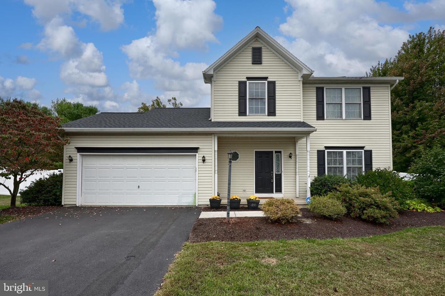 Property Photo:  76 Millstone Drive  PA 17078 