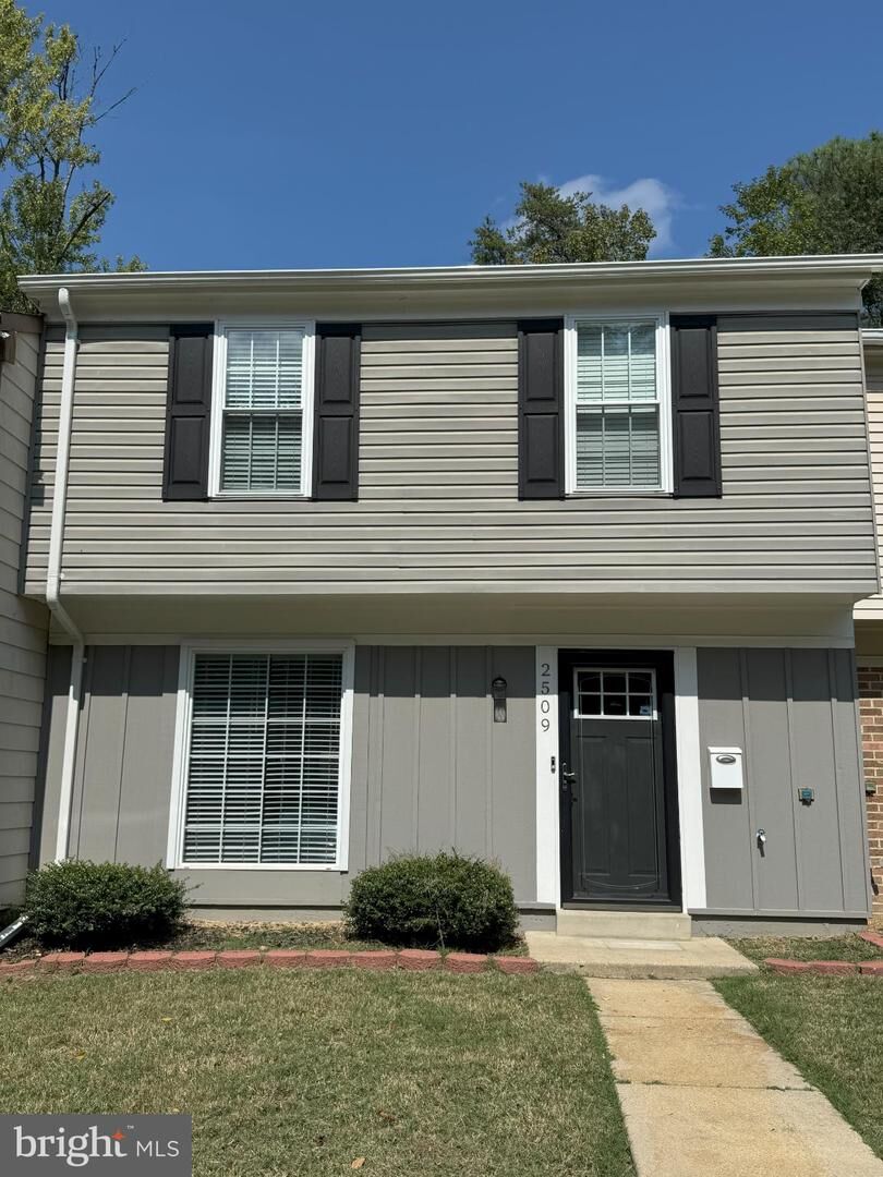 Property Photo:  2509 Robinson Place  MD 20602 