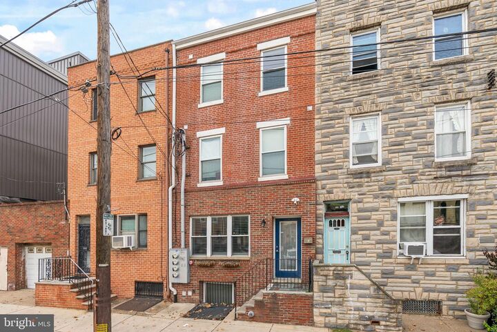 Property Photo:  924 S 11th Street 101  PA 19147 