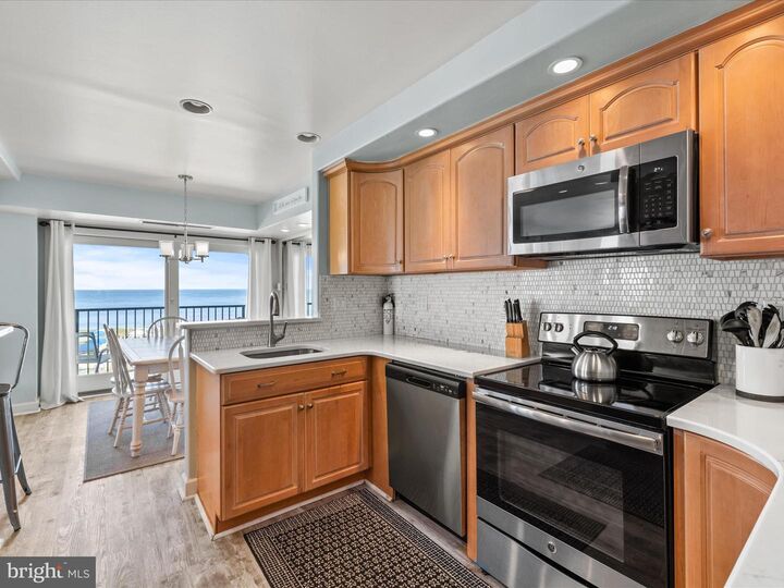 Property Photo: 527 N Boardwalk 202 DE 19971