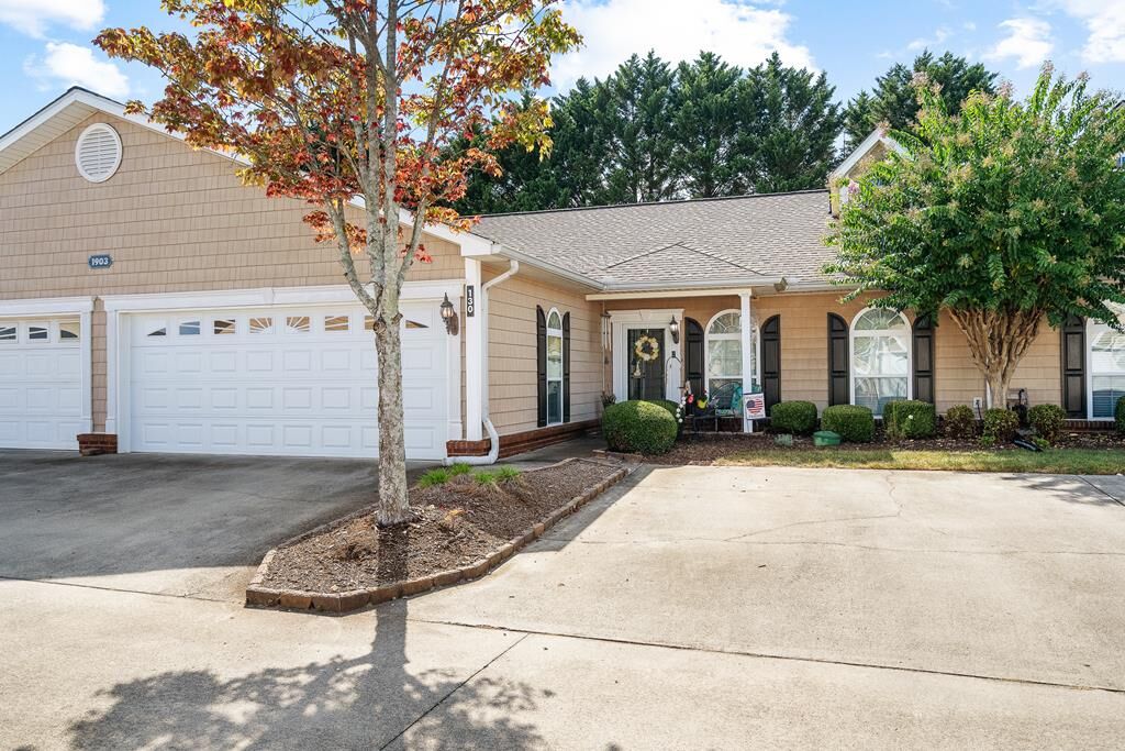 Property Photo: 1903 Middle Summit Drive GA 30721
