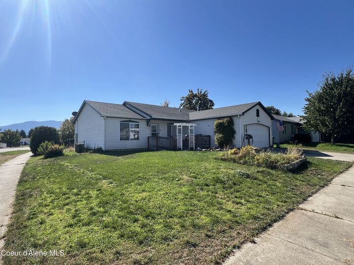 Property Photo: 912 E Shasta Ave ID 83854