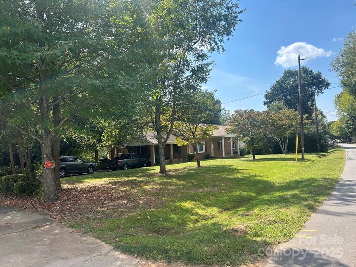 Property Photo:  403 Catawba Avenue  NC 28036 